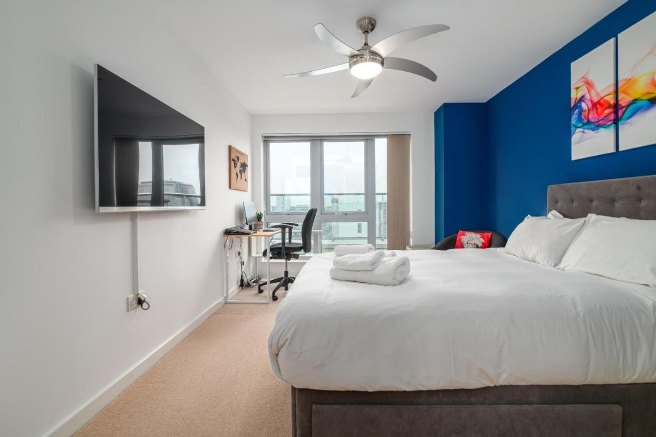 Guestready - Magnificent City View Penthouse Londra Esterno foto